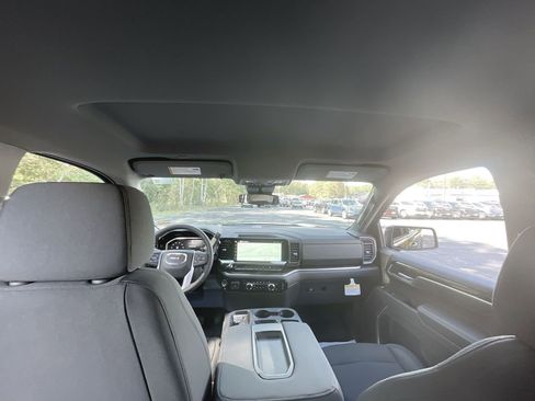 New 2026 GMC Sierra 1500 Elevation w/ LPO, Elevation Black Package image 25