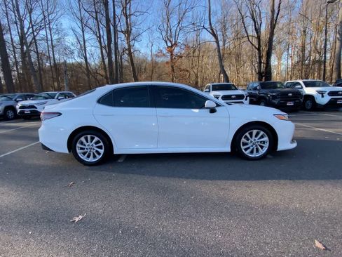 Used 2023 Toyota Camry LE image 15