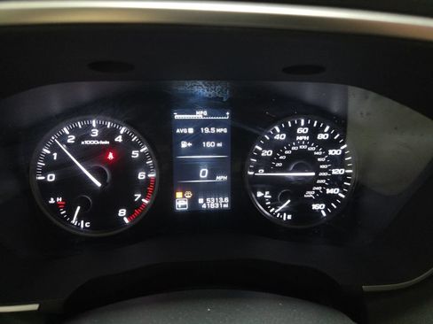 Used 2025 Subaru Ascent Premium AWD/4WD image 2