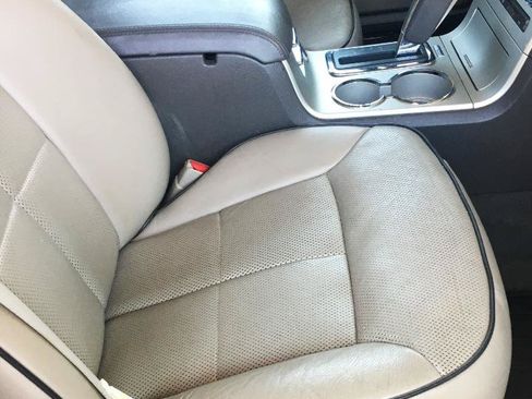 Used 2010 Lincoln MKX 2WD image 14