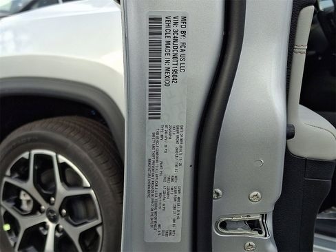 New 2026 Jeep Compass Limited image 10