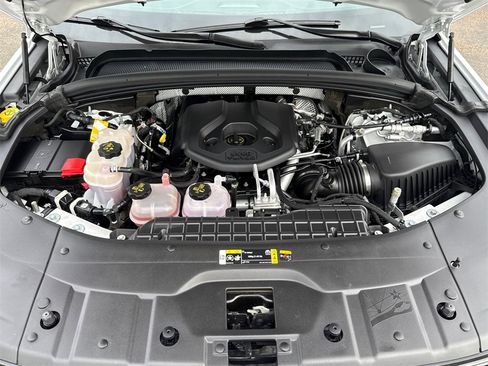 Certified 2022 Jeep Grand Cherokee Limited 4xe w/ Luxury Tech Group II image 10