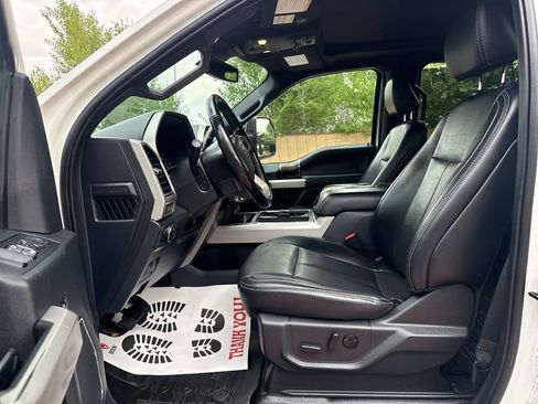 Used 2022 Ford F350 Lariat w/ Black Appearance Package AWD/4WD image 11