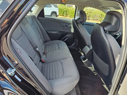 Used 2025 Kia K4 EX FWD image 30