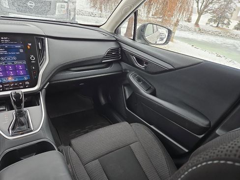 Used 2022 Subaru Outback Premium image 15