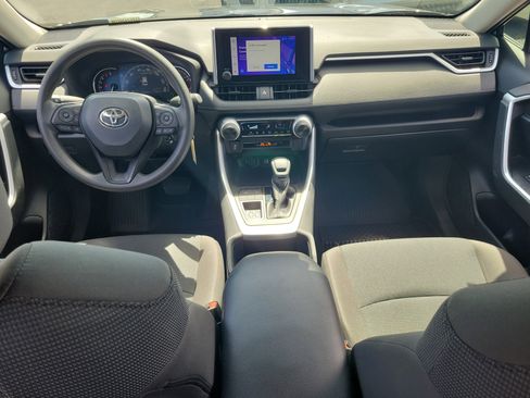 Used 2023 Toyota RAV4 LE FWD image 16