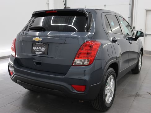 Used 2021 Chevrolet Trax LS w/ Tint and Cruise Package FWD image 4