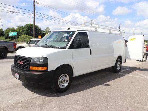 Used 2023 GMC Savana 2500 Extended w/ Driver Convenience Package RWD image 3