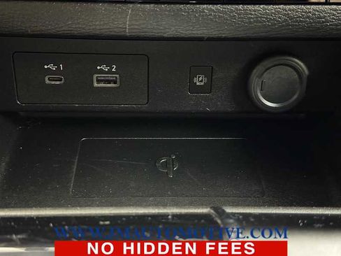 Used 2024 Mitsubishi Outlander SE image 34