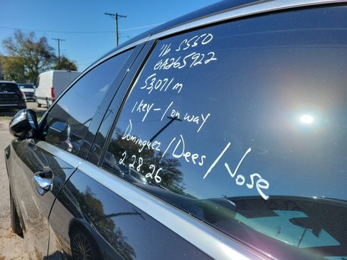 Used 2016 Mercedes-Benz S 550 4MATIC Sedan image 6