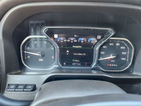 Used 2020 GMC Sierra 3500 SLT w/ Technology Package AWD/4WD image 18