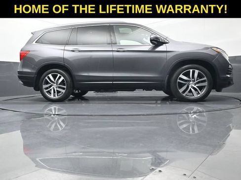 Used 2017 Honda Pilot Touring image 50