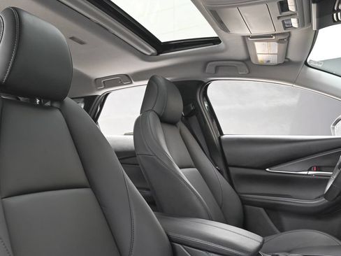 Certified 2025 MAZDA CX-30 AWD 2.5 S w/ Preferred Package image 17
