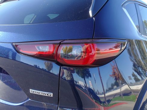 Certified 2025 MAZDA CX-5 AWD 2.5 S w/ Preferred Package image 5