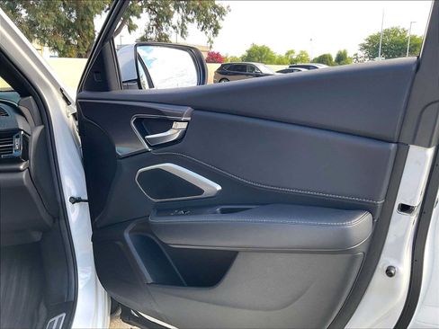 Used 2025 Acura RDX SH-AWD image 26