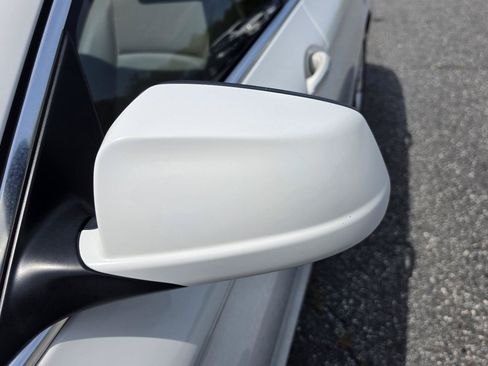 Used 2013 BMW 528i Sedan RWD image 22
