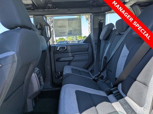 New 2025 Ford Bronco 4-Door image 14