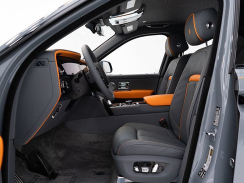 New 2027 Rolls-Royce Cullinan Black Badge AWD/4WD image 16