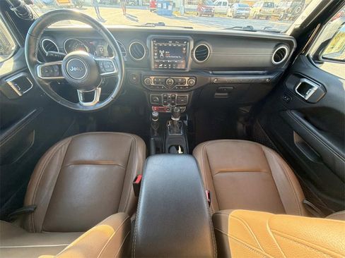 Used 2022 Jeep Wrangler Unlimited Rubicon 4xe w/ Cold Weather Group image 16