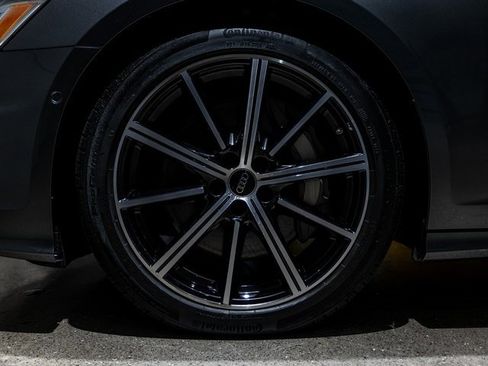 Used 2025 Audi A6 3.0T Premium w/ Convenience Package image 22