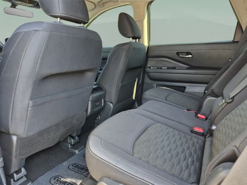 Certified 2022 Nissan Pathfinder SV FWD image 17
