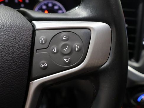 Used 2023 GMC Acadia SLT image 44