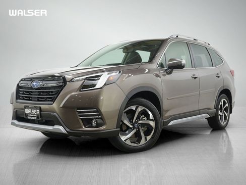 Used 2024 Subaru Forester Touring w/ Convenience Package image 1