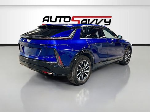 Used 2025 Cadillac Lyriq Sport AWD/4WD image 7