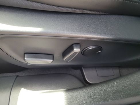 Used 2026 Ford Escape SE FWD image 18