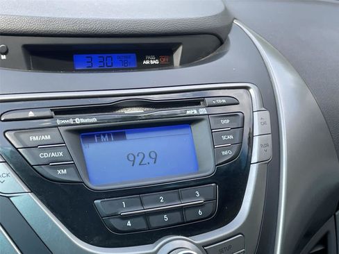 Used 2013 Hyundai Elantra Limited FWD image 24