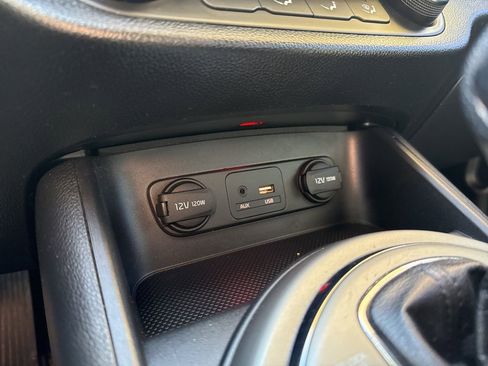 Used 2016 Kia Sportage LX image 14