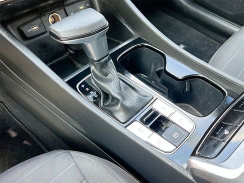 Used 2022 Hyundai Santa Cruz SEL w/ Activity Package image 16