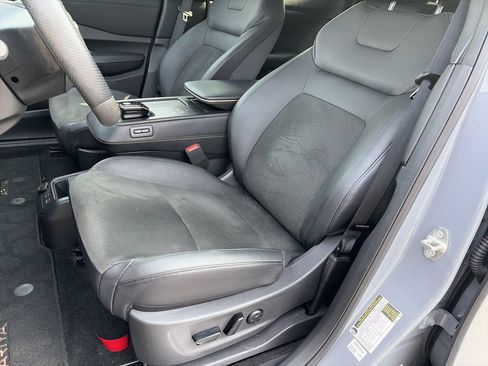 Certified 2024 Nissan Ariya AWD image 27