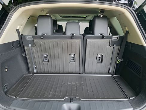 New 2026 Nissan Pathfinder Platinum AWD/4WD image 6