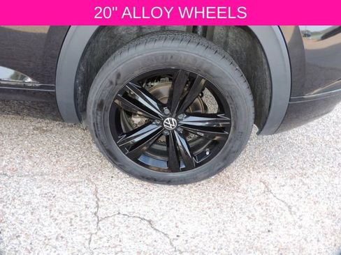 Used 2023 Volkswagen Atlas Cross Sport SEL image 13