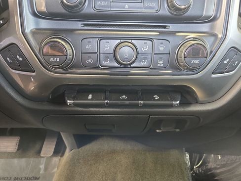 Used 2018 Chevrolet Silverado 1500 LT w/ All Star Edition AWD/4WD image 24
