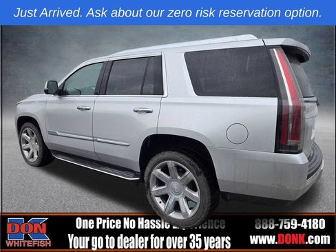 Used 2015 Cadillac Escalade Luxury AWD/4WD image 4