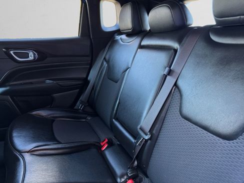 Used 2023 Jeep Compass Altitude image 15