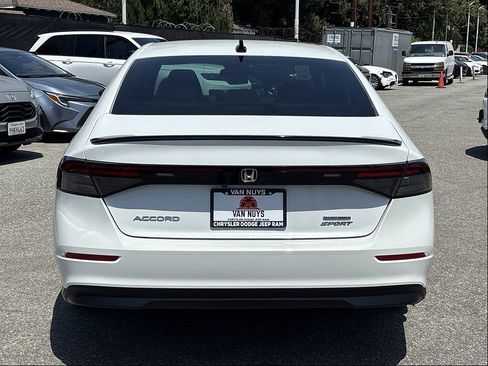 Used 2023 Honda Accord Sport image 5