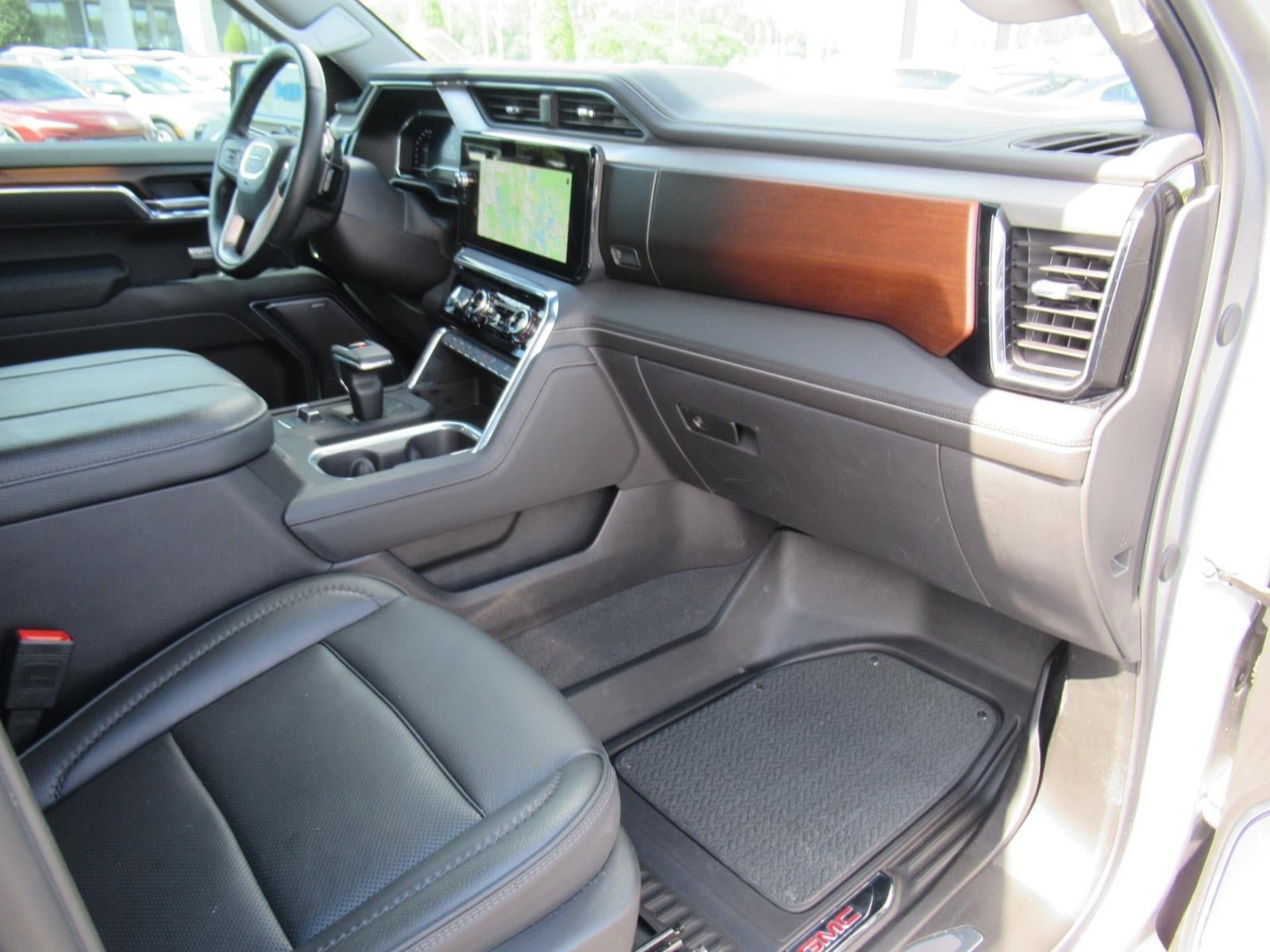 Used 2025 GMC Sierra 1500 Denali w/ Denali Reserve Package AWD/4WD image 14
