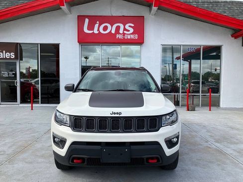 Used 2019 Jeep Compass Trailhawk AWD/4WD image 1