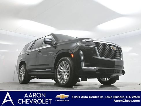 Used 2023 Cadillac Escalade Premium Luxury w/ Performance Package AWD/4WD image 2
