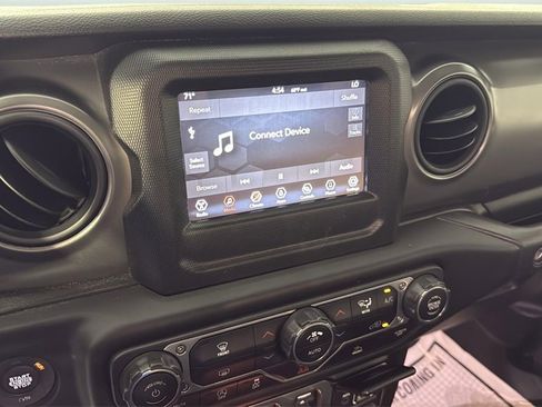 Used 2022 Jeep Wrangler Willys image 20