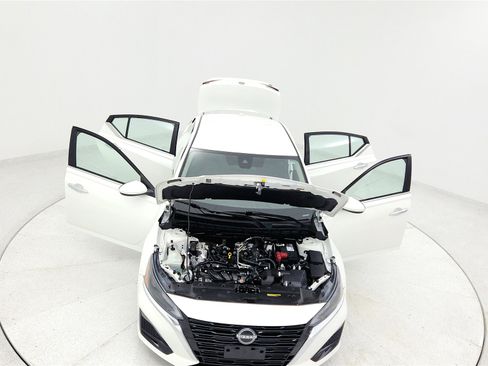 Used 2023 Nissan Altima 2.5 SV image 24