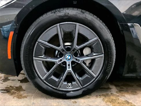 Used 2023 BMW i4 eDrive35 w/ Premium Package image 11