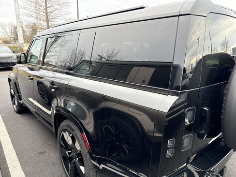New 2026 Land Rover Defender 130 V8 image 3