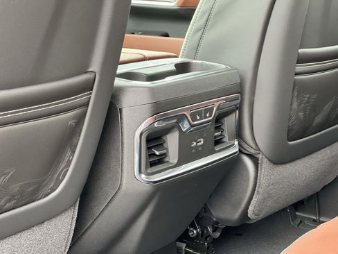 New 2026 GMC Sierra 3500 Denali Ultimate AWD/4WD image 28