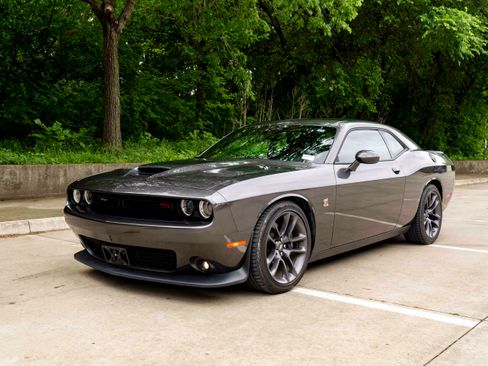 Used 2023 Dodge Challenger R/T Scat Pack w/ Plus Package RWD image 5