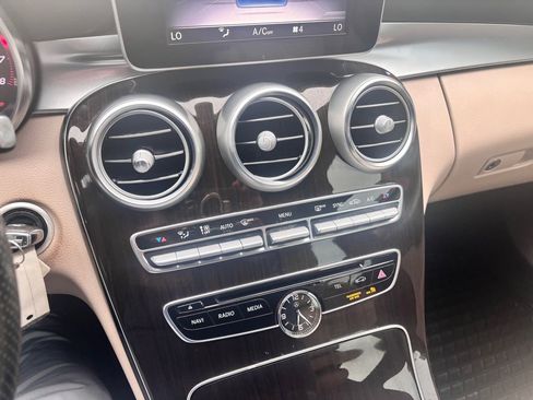 Used 2018 Mercedes-Benz C 300 4MATIC Sedan image 32