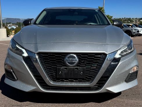Used 2021 Nissan Altima 2.5 SV AWD/4WD image 2